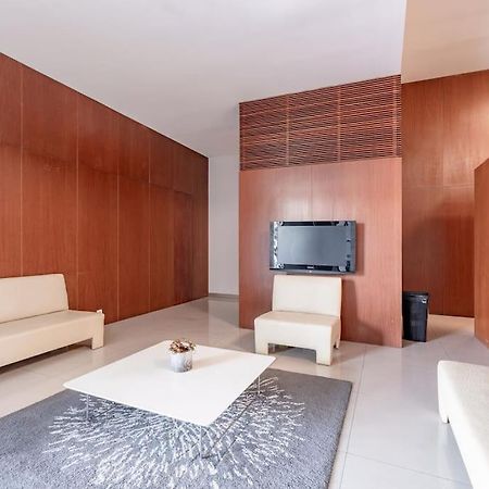 Viva Stadium Residence Studios Porto Luaran gambar