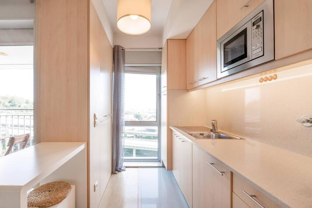 Viva Stadium Residence Studios Porto Luaran gambar