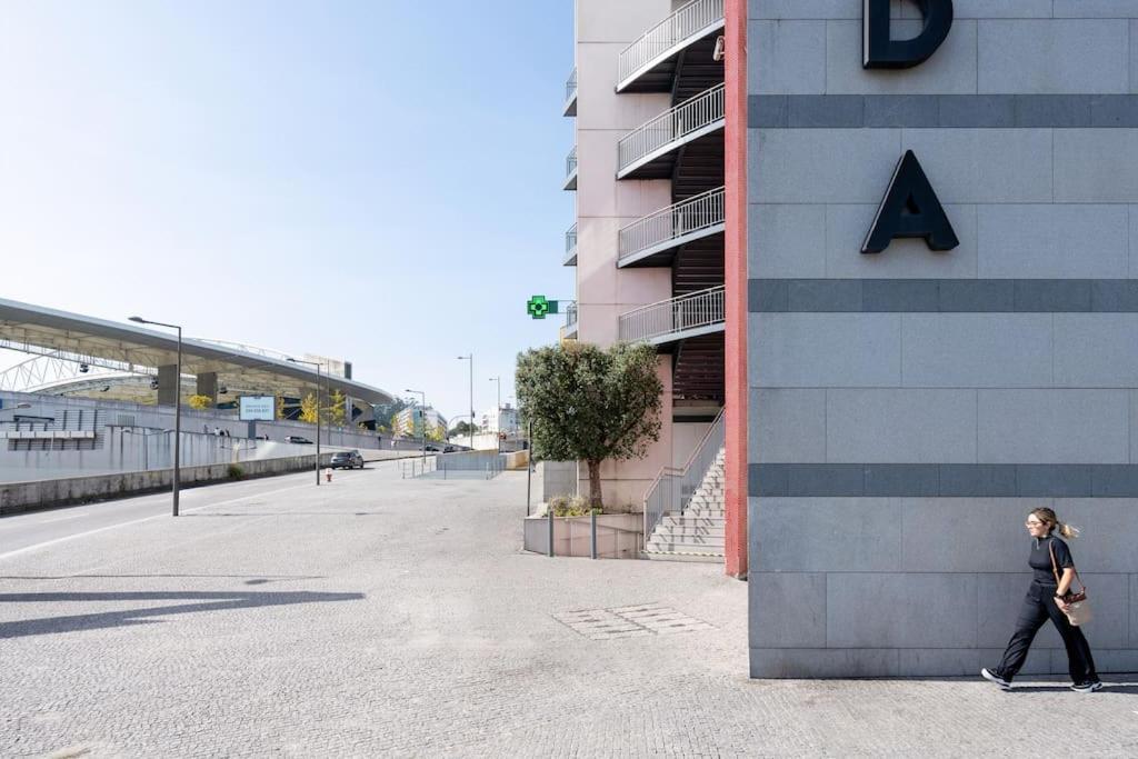 Viva Stadium Residence Studios Porto Luaran gambar