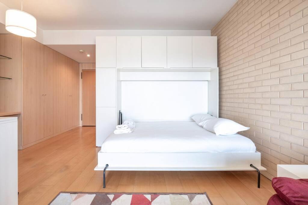 Viva Stadium Residence Studios Porto Luaran gambar